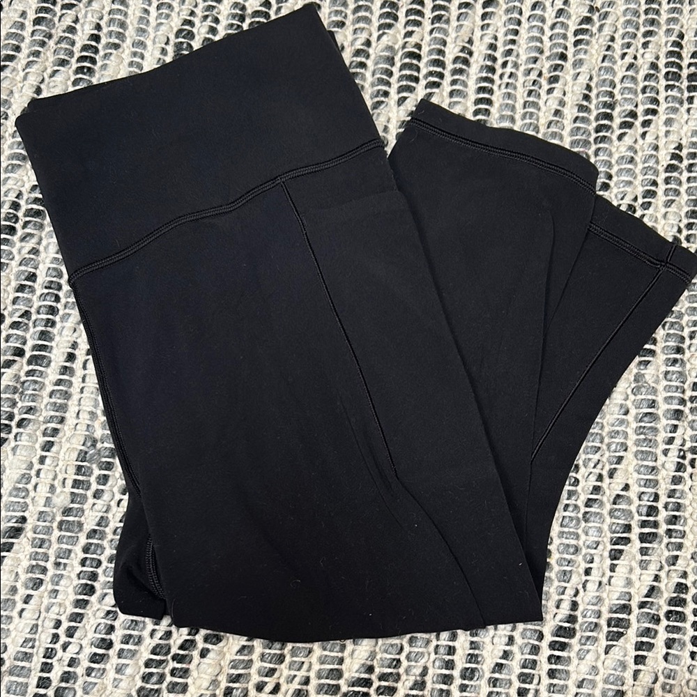 Athleta Salutation Stash Pocket II Cropped